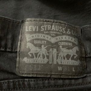 Men’s black Levi’s jeans slim fit